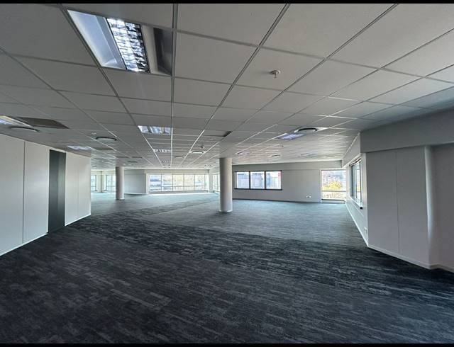364M² OFFICE TO LET IN SANDTON CENTRAL